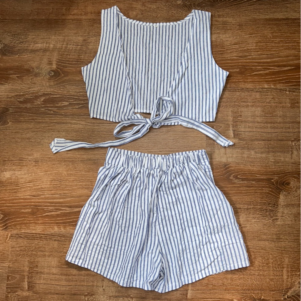 Shein Tie Backless Crop Tank Top & Shorts Set
